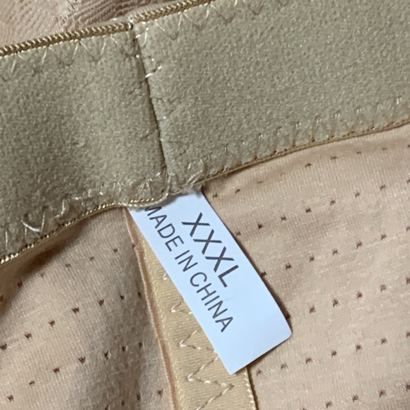 NWOT Lower Torso Shaper - Picture 4 of 8